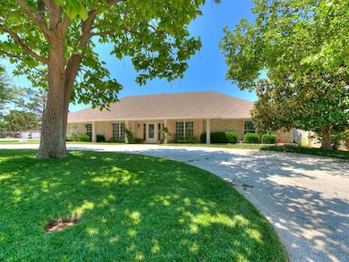 2337 NW 120th Cir, Oklahoma City, OK 73120 - photo 2