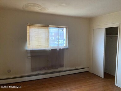 25 Laurel Place B