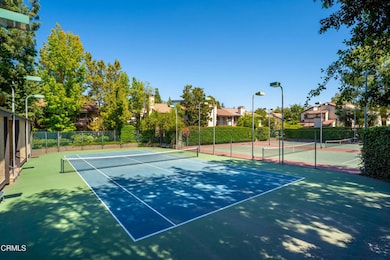 5711 Owensmouth Ave unit 107, Woodland Hills, CA 91367 - photo 2