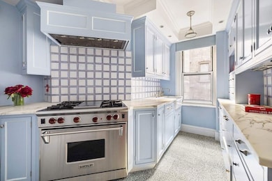 163 E 81st St unit 4A, New York, NY 10028 - photo 7