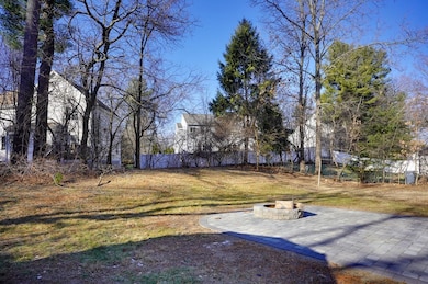 27 Anderson Rd, Framingham, MA 01701 - photo 2