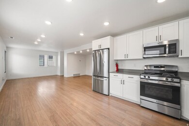 70 E Weekes Way, Clearfield, UT 84015 - photo 4