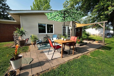 3945 W Walnut Leaf Dr, Bloomington, IN 47403 - photo 4