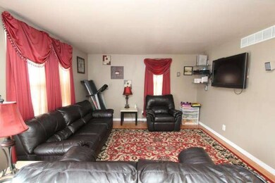 201 Cedar Ave, Paulsboro, NJ 08066 - photo 5