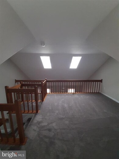 8018 Upperfield Ct, Owings Mills, MD 21117 - photo 5