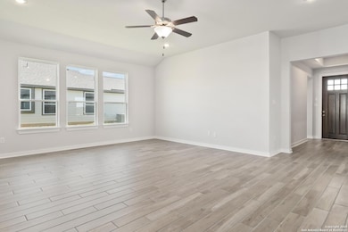 1619 Vista View Dr, Pleasanton, TX 78064 - photo 4