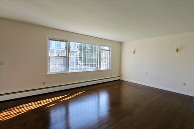33 Arnold Ave unit 1, Newport, RI 02840 - photo 5