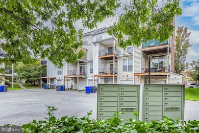 1605 Potomac Greens Dr unit B, Alexandria, VA 22314 - photo 4