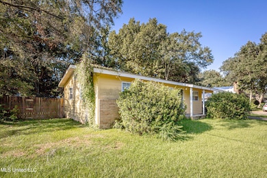 2910 Pecan Ave, Pascagoula, MS 39567 - photo 3