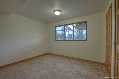 1811 S 233rd St, Des Moines, WA 98198 - photo 4