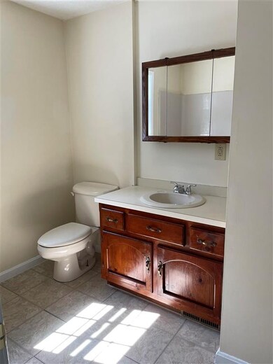 6 Dubonnet Ln unit U46, Nashua, NH 03062 - photo 4