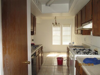 10633 Springwood Dr unit D, El Paso, TX 79935 - photo 6