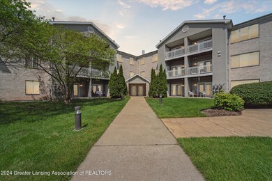 01-338-W-Saginaw-St-40-East-Lansing-MI-4