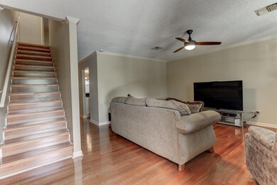 3500 Simcoe #15-4