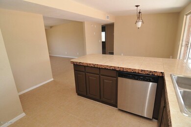 1063 W Placita Camillia, Tucson, AZ 85704 - photo 4
