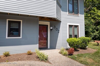 302 Crescent Spring Dr unit 1L, Louisville, KY 40206 - photo 2