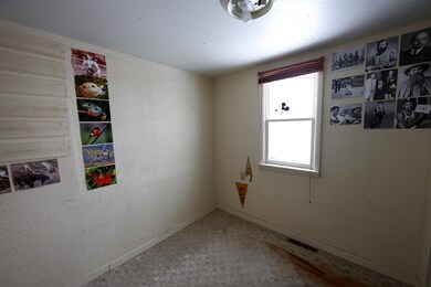 1444 4th St SW, Minot, ND 58701 - photo 4