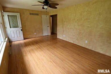 4719 N Koerner Rd, Peoria, IL 61615 - photo 4