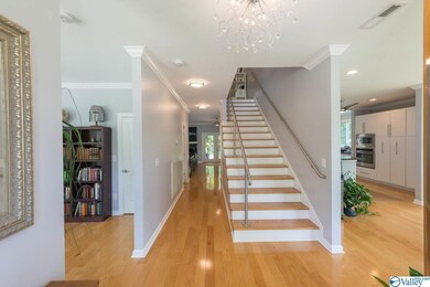 713 Watts Dr SE, Huntsville, AL 35801 - photo 3