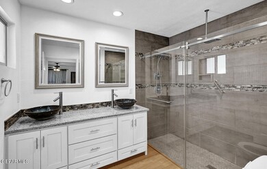 10679 Janway Dr, El Paso, TX 79935 - photo 5