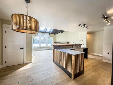 324 Kitchen and Dining
