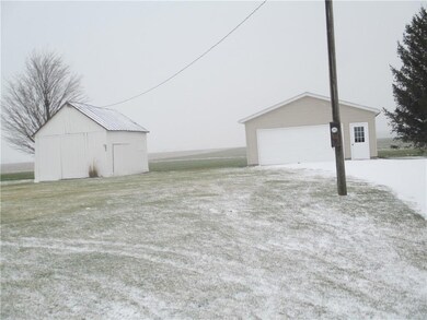 18433 Wapakoneta Cridersvle Rd, Wapakoneta, OH 45895 - photo 2