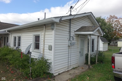 407 S Pleasant St, Edinburgh, IN 46124 - photo 6