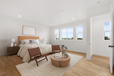 11410 Calvert St, Los Angeles, CA 91606 - photo 2