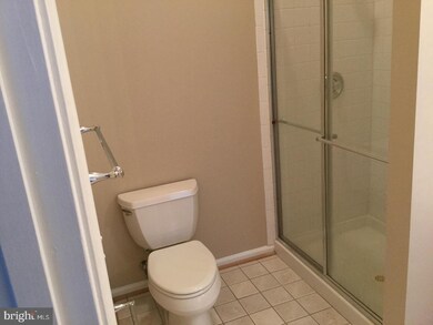 21058 Sojourn Ct, Germantown, MD 20876 - photo 6