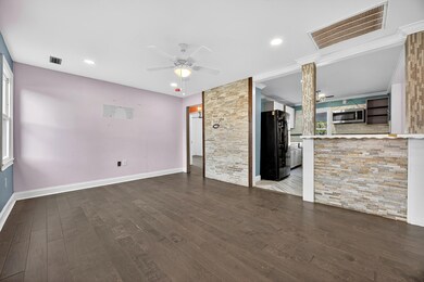 10 Spruce St, Greenville, SC 29611 - photo 5