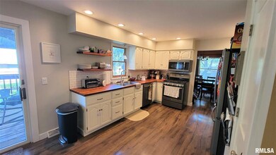 408 Westerfield Rd, Davenport, IA 52806 - photo 7