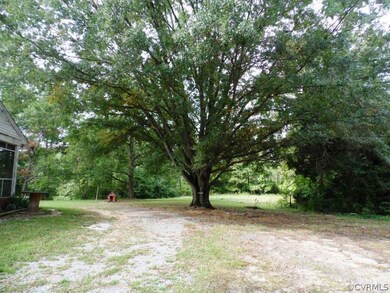 Shady 1 Acre lot. Room for garden.