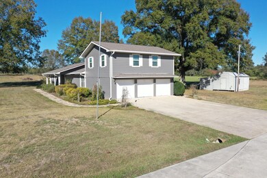 148 Johnny Watkins Rd, Laurel, MS 39443 - photo 3