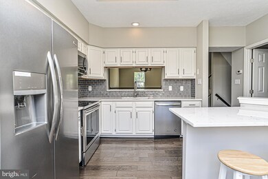 14020 Winding Ridge Ln, Centreville, VA 20121 - photo 7