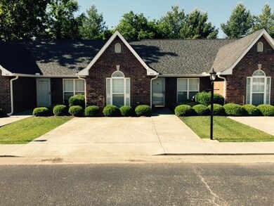 619 E Lane St, Shelbyville, TN 37160 - photo 3