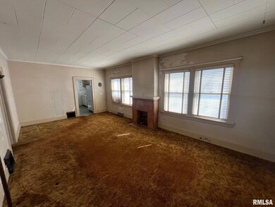 2021 N Myrtle St, Davenport, IA 52804 - photo 5