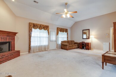 9324 Meade Circle East-10