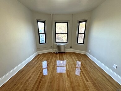 4 Langmaid Ave unit 11, Somerville, MA 02145 - photo 3