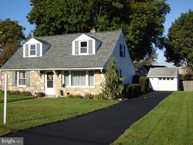 515 Haws Ln, Oreland, PA 19075 - photo 3