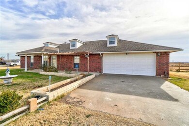 7133 NE Wolf Rd, Elgin, OK 73538 - photo 5