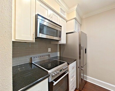 This unit comes with all appliances, including a w