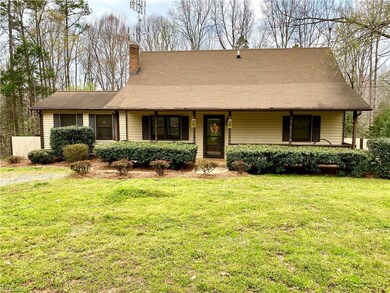 354 Gregory Ct, Asheboro, NC 27205 - photo 2