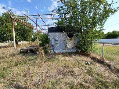 309 N Ash St, Archer City, TX 76351 - photo 6