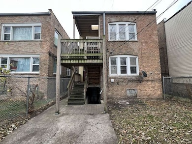 8240 S Clyde Ave, Chicago, IL 60617 - photo 4