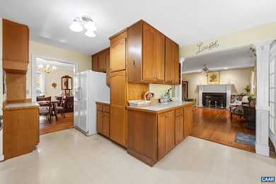 1018 Ashby Place, Charlottesville, VA 22901 - photo 3