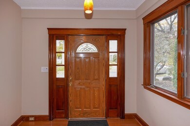 57 Spruce St, Watertown, MA 02472 - photo 4