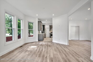 07-LIVING ROOM