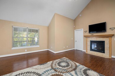 908 E Welch St, Nixa, MO 65714 - photo 5