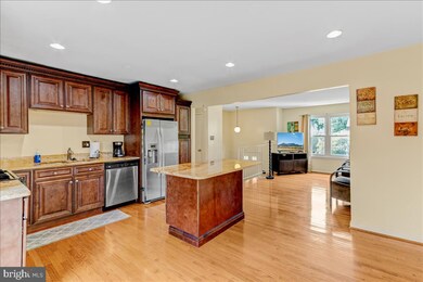 13429 Buchanan Dr, Fort Washington, MD 20744 - photo 4