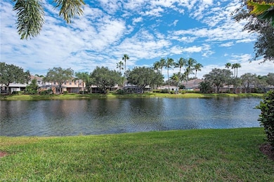 5697 Cove Cir unit 42, Naples, FL 34119 - photo 4